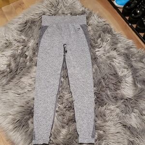 🧿Gymshark Gray Leggings with Tapered Fit